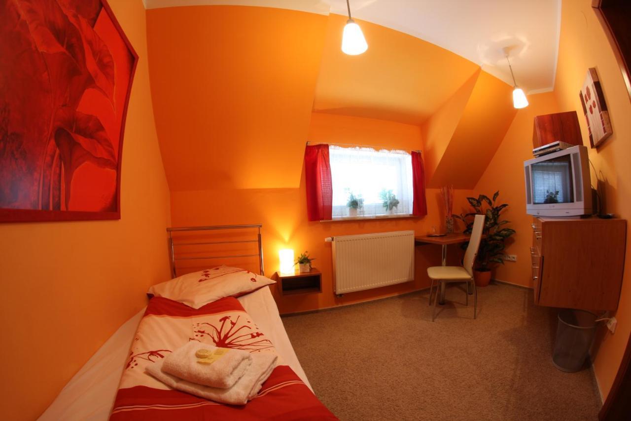 Mahleruv Penzion Na Hradbach Jihlava Chambre photo